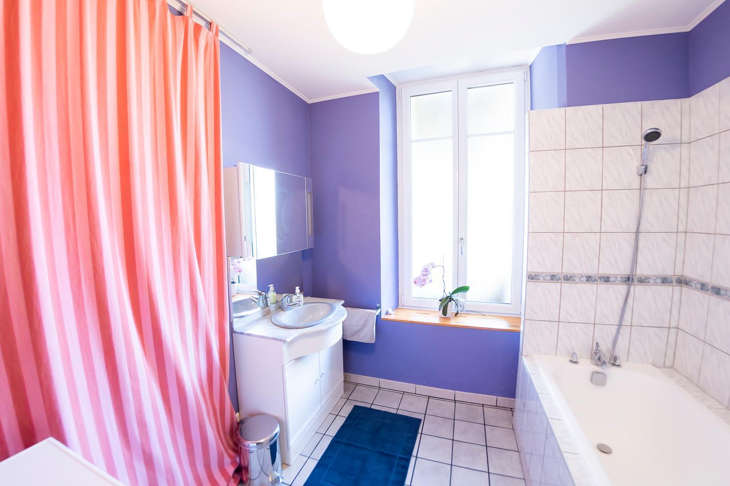 L'Enchantraine - Gite Tout Confort Et Tarif Tout Inclus - Appartement Spacieux Et Accueillant Sur Epinal Luaran gambar